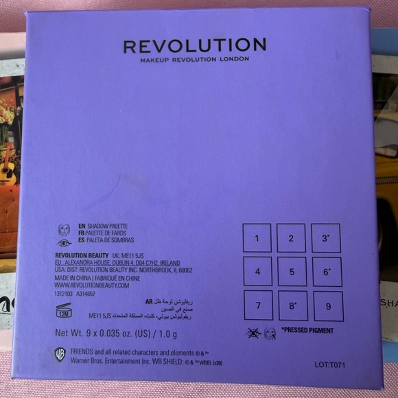 Friends x Revolution - Eyeshadow Makeup Palettes Set of 3 - Phoebe Rachel Monica - Picture 13 of 14